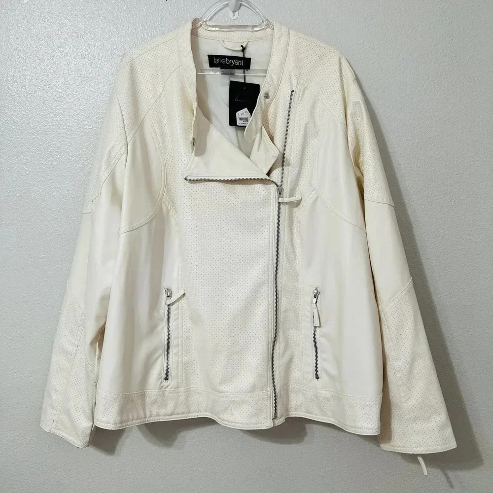 Lane Bryant  NWT White Faux Leather Jacket Size 26/28
